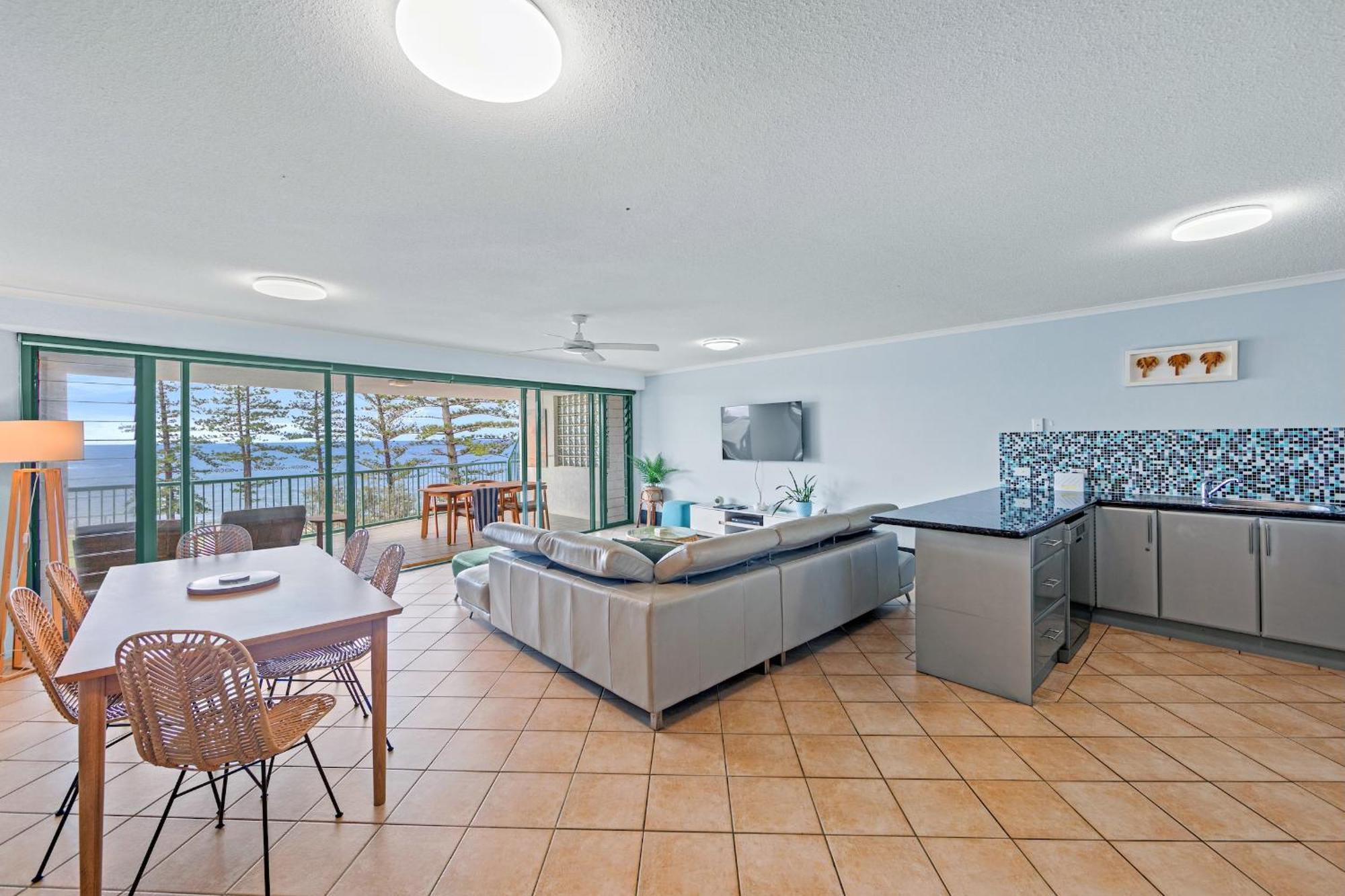 The Norfolks On Moffat Beach Caloundra Room photo