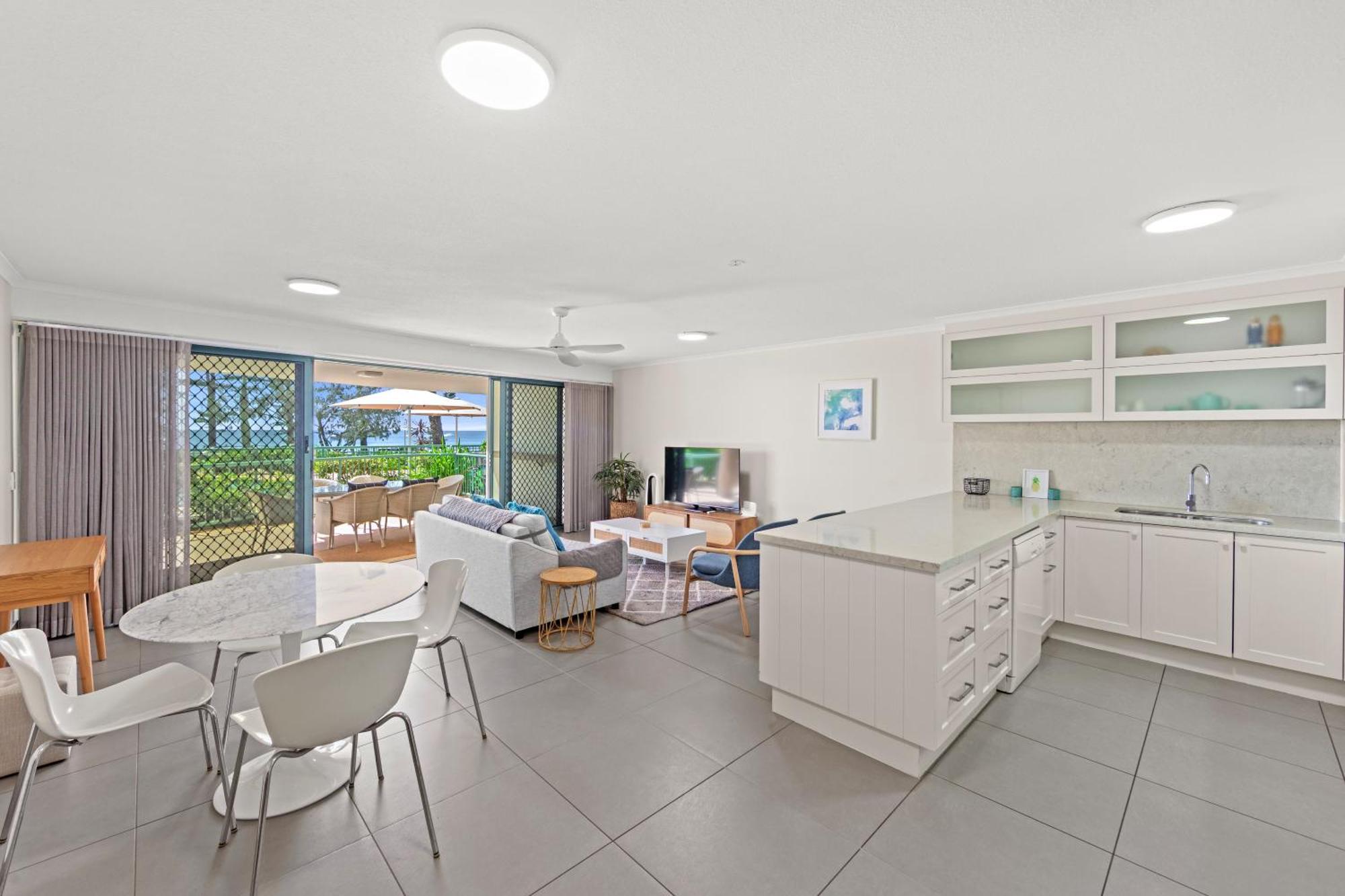 The Norfolks On Moffat Beach Caloundra Exterior photo